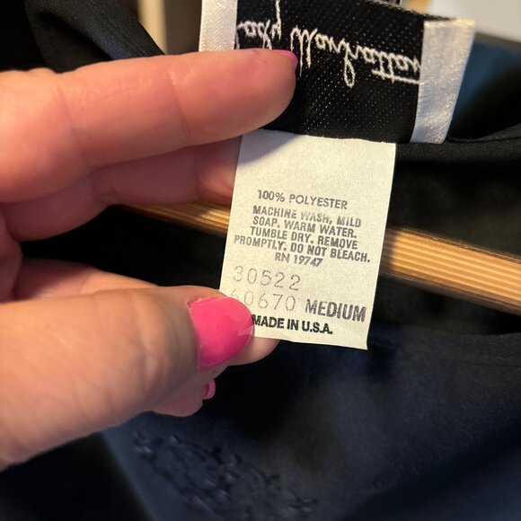 Lady Manhattan Medium Black Blouse Embroidered Detail Short Sleeves Career Layer - Picture 6 of 8